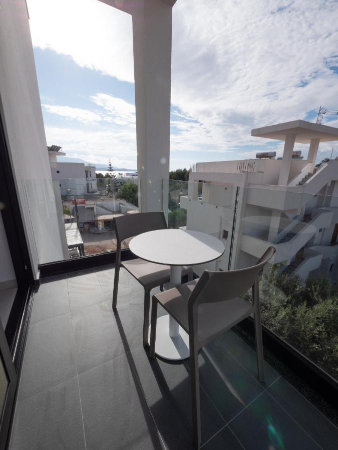 Colosseum Hotel Ksamil Eksteriør bilde