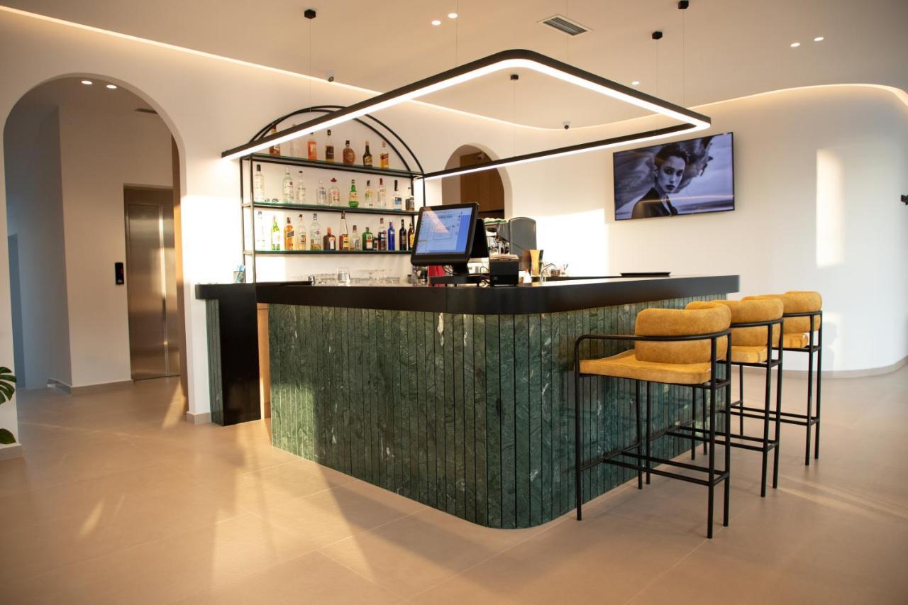 Colosseum Hotel Ksamil Eksteriør bilde