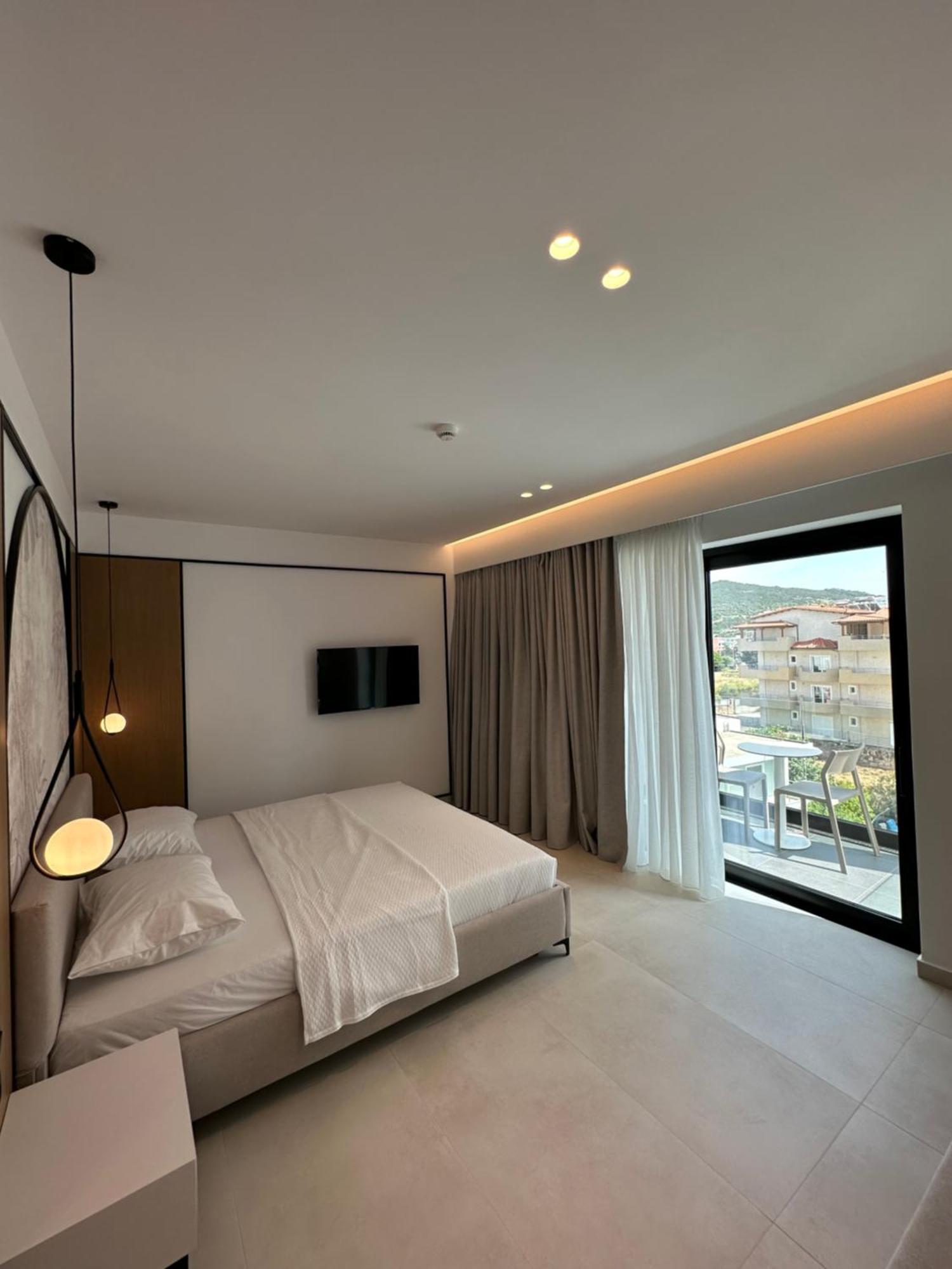 Colosseum Hotel Ksamil Eksteriør bilde