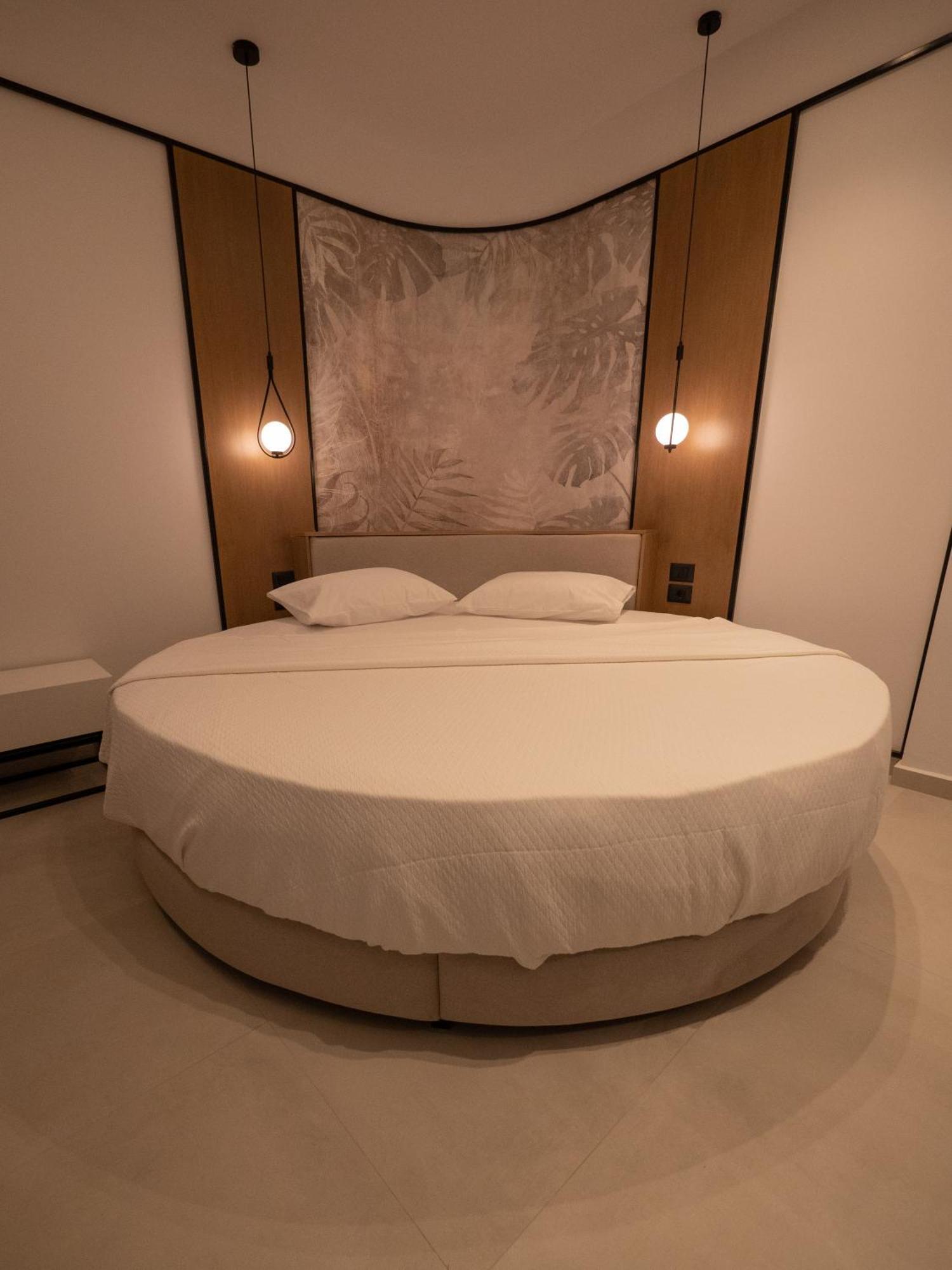 Colosseum Hotel Ksamil Eksteriør bilde